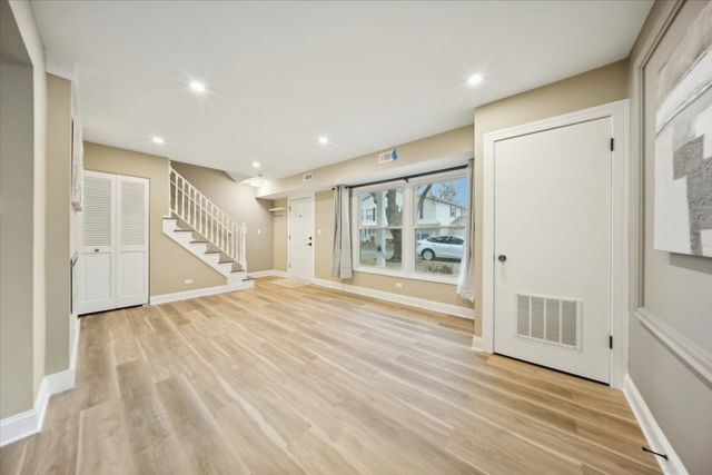 2166 N Heather Lane 43A, Palatine, IL 60074