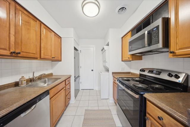 2166 N Heather Lane 43A, Palatine, IL 60074