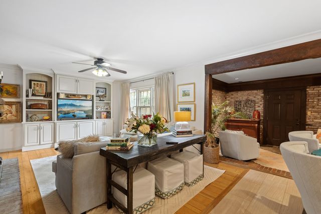 4300 AMBER LN, Memphis, TN 38111