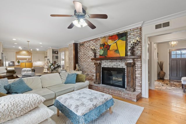 4300 AMBER LN, Memphis, TN 38111