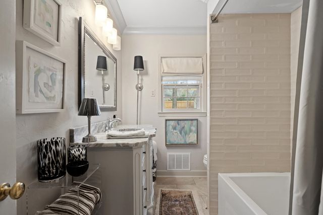 4300 AMBER LN, Memphis, TN 38111