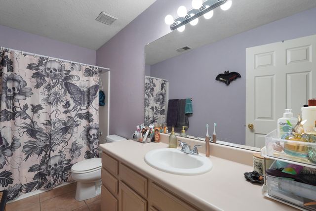 6983 Clark Hills Drive NE, Rio Rancho, NM 87144