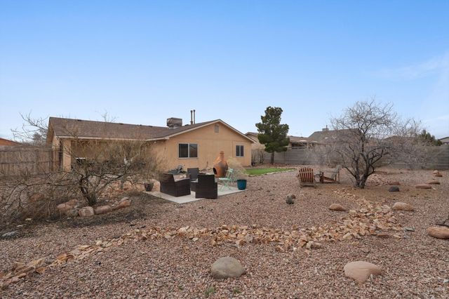 6983 Clark Hills Drive NE, Rio Rancho, NM 87144