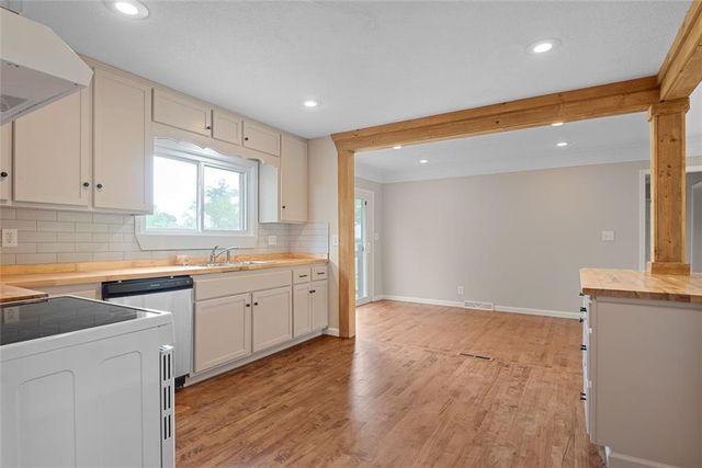 112 W Kay Street, Lansing, KS 66043