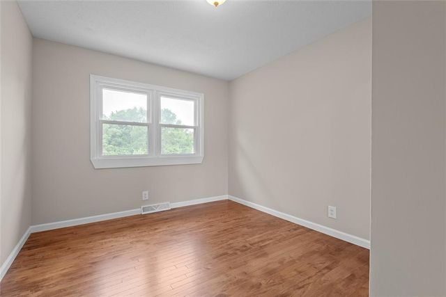 112 W Kay Street, Lansing, KS 66043