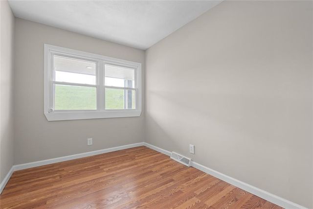 112 W Kay Street, Lansing, KS 66043
