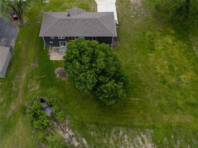 112 W Kay Street, Lansing, KS 66043