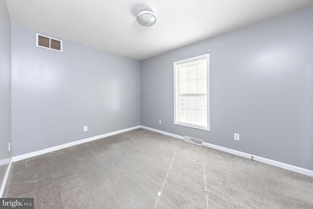 29 THREE BRIDGE RD, Monroeville, NJ 08343