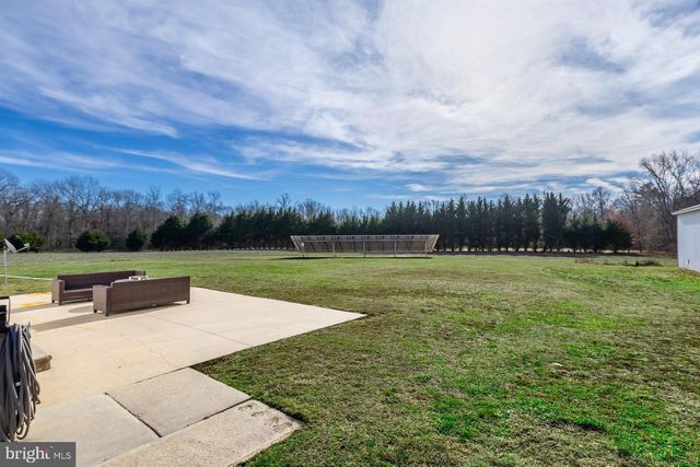 29 THREE BRIDGE RD, Monroeville, NJ 08343