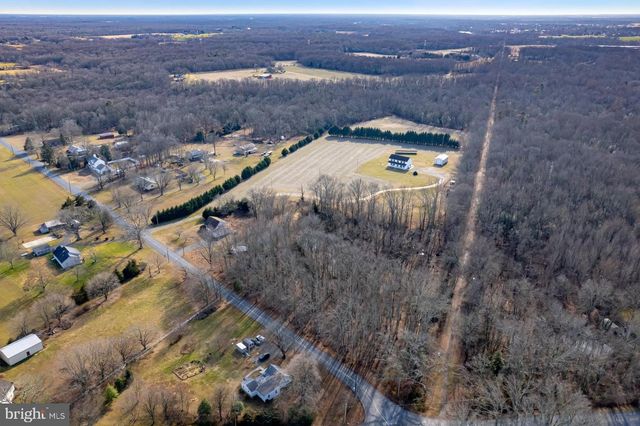 29 THREE BRIDGE RD, Monroeville, NJ 08343