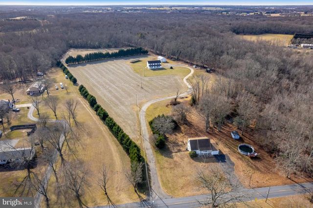 29 THREE BRIDGE RD, Monroeville, NJ 08343