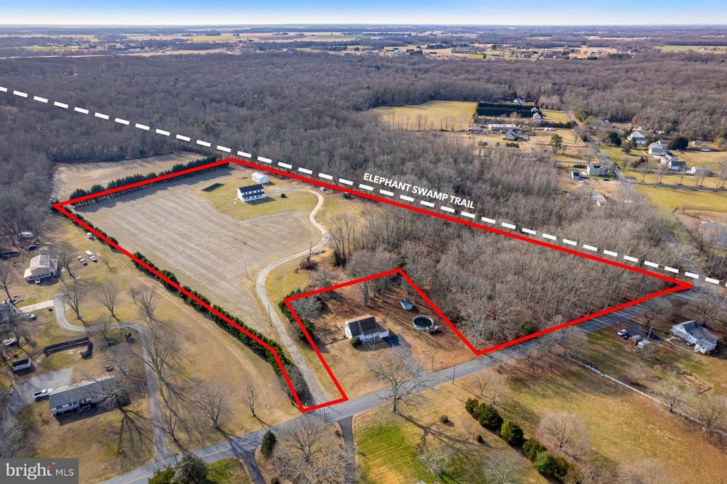 29 THREE BRIDGE RD, Monroeville, NJ 08343