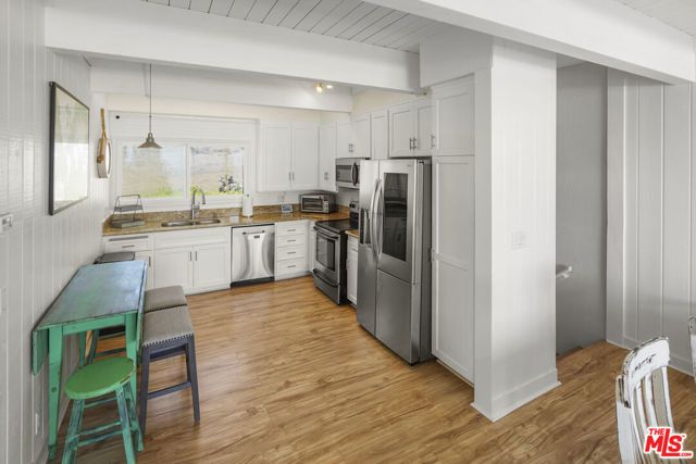 11866 Starfish Lane, Malibu, CA 90265