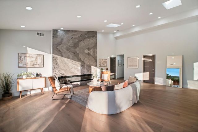 806 Emily Drive, Mountain View, CA 94043