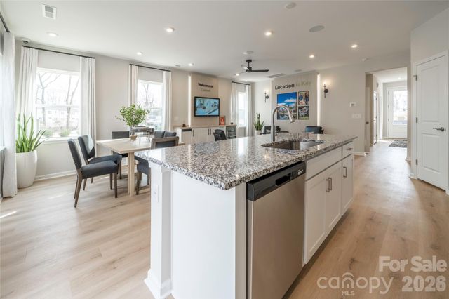6041 Longar Lane, Charlotte, NC 28269