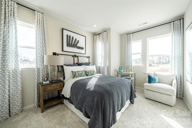 6041 Longar Lane, Charlotte, NC 28269