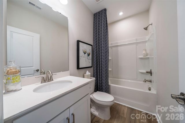6041 Longar Lane, Charlotte, NC 28269