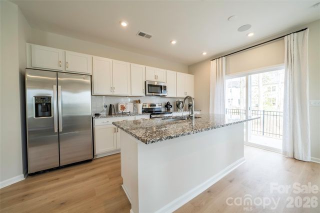 6041 Longar Lane, Charlotte, NC 28269