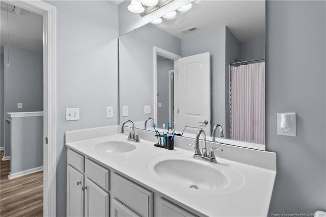 1454 Laguardia Drive, Hope Mills, NC 28348
