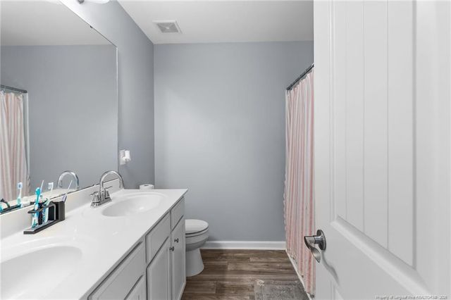 1454 Laguardia Drive, Hope Mills, NC 28348