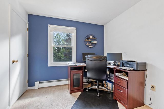 54 North St, Leominster, MA 01453