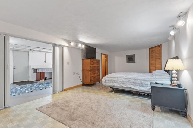 54 North St, Leominster, MA 01453