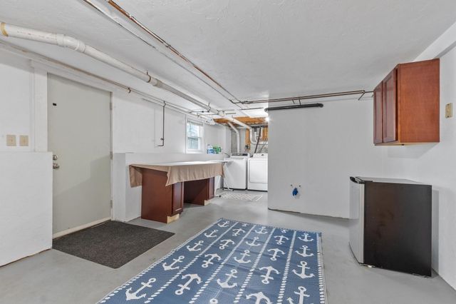 54 North St, Leominster, MA 01453
