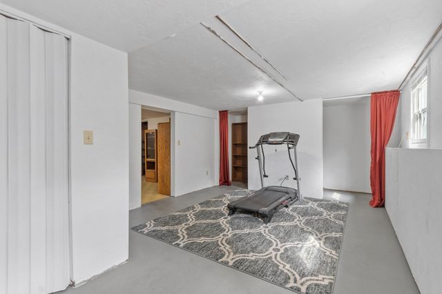 54 North St, Leominster, MA 01453