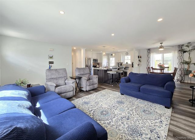 19 Appel Drive E, Shirley, NY 11967