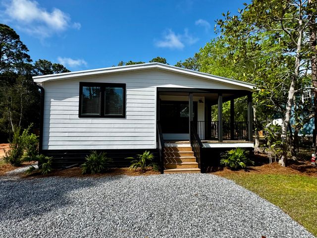 139 E Georgie East Street, Santa Rosa Beach, FL 32459