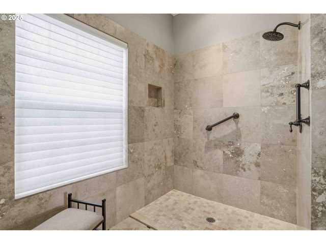 1016 Se 64TH Ct, Vancouver, WA 98661