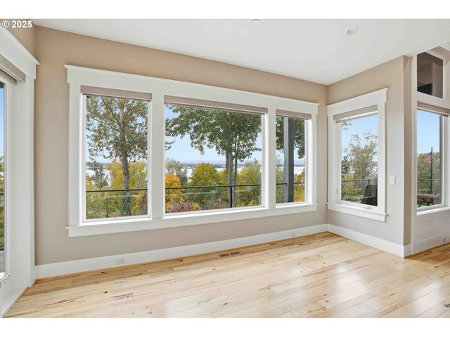 1016 Se 64TH Ct, Vancouver, WA 98661