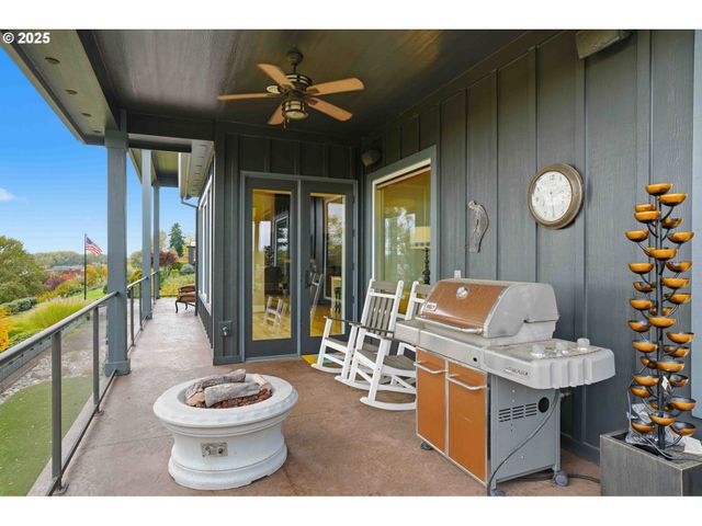 1016 Se 64TH Ct, Vancouver, WA 98661