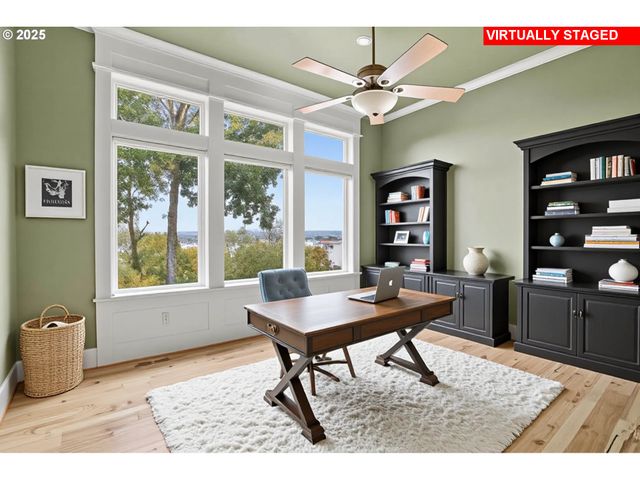 1016 Se 64TH Ct, Vancouver, WA 98661