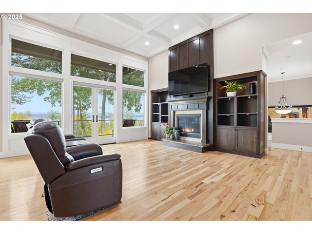 1016 Se 64TH Ct, Vancouver, WA 98661