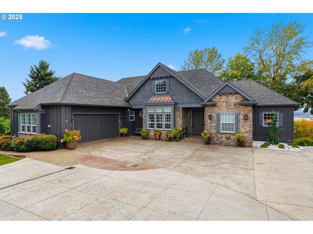 1016 Se 64TH Ct, Vancouver, WA 98661