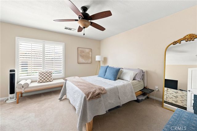28453 Casselman Lane, Saugus, CA 91350