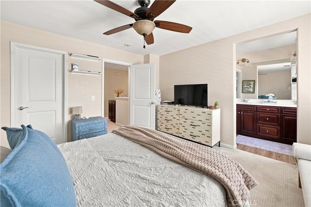 28453 Casselman Lane, Saugus, CA 91350