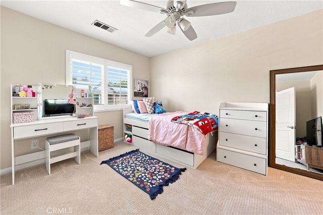 28453 Casselman Lane, Saugus, CA 91350