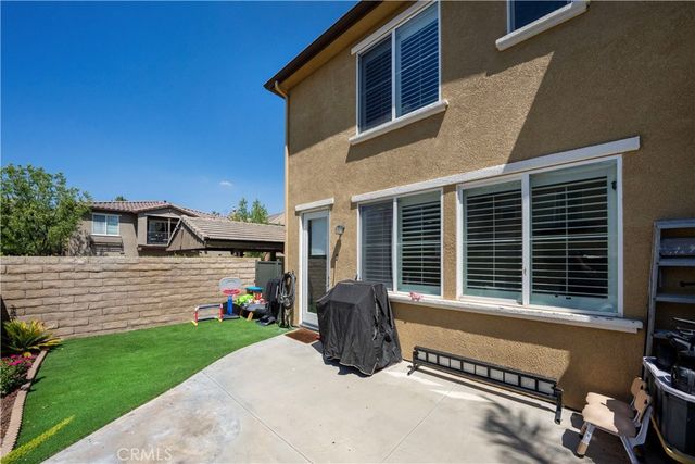 28453 Casselman Lane, Saugus, CA 91350