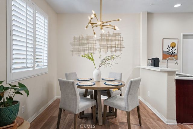 28453 Casselman Lane, Saugus, CA 91350