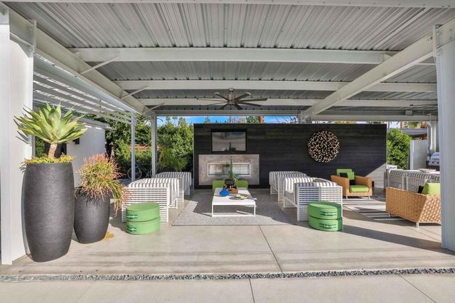 470 E Avenida Olancha, Palm Springs, CA 92264