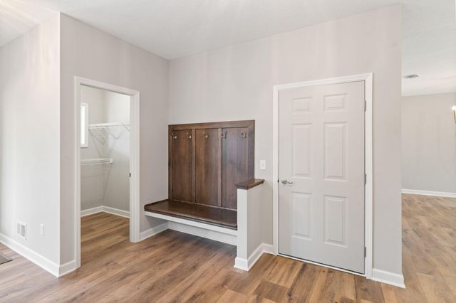 1954 Woods Point, Waconia, MN 55387
