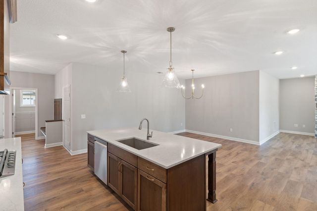 1954 Woods Point, Waconia, MN 55387
