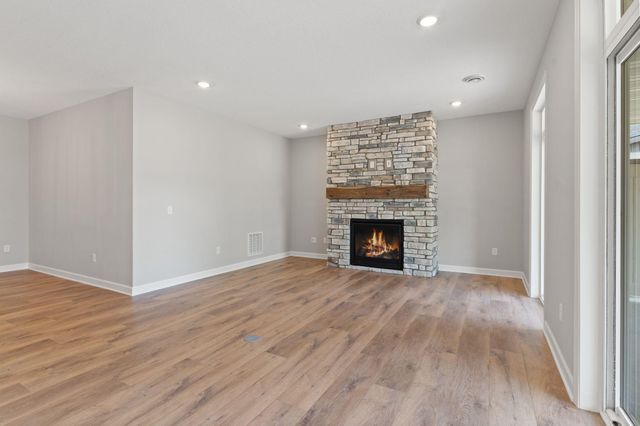 1954 Woods Point, Waconia, MN 55387