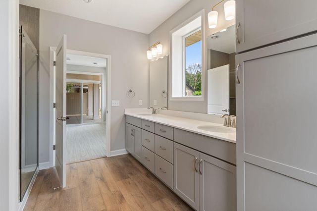 1954 Woods Point, Waconia, MN 55387