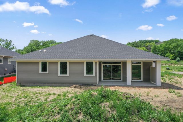 1954 Woods Point, Waconia, MN 55387