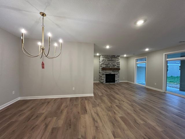 1954 Woods Point, Waconia, MN 55387