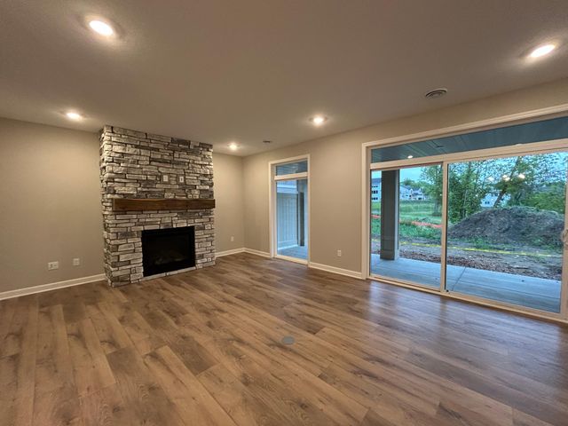 1954 Woods Point, Waconia, MN 55387