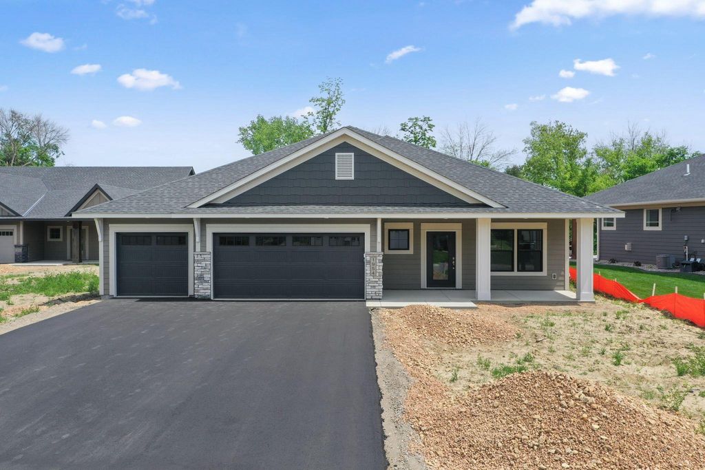1954 Woods Point, Waconia, MN 55387